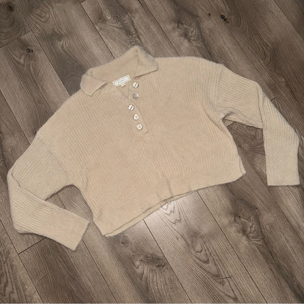 No Comment NY▪️LA Beige Knit Sweater